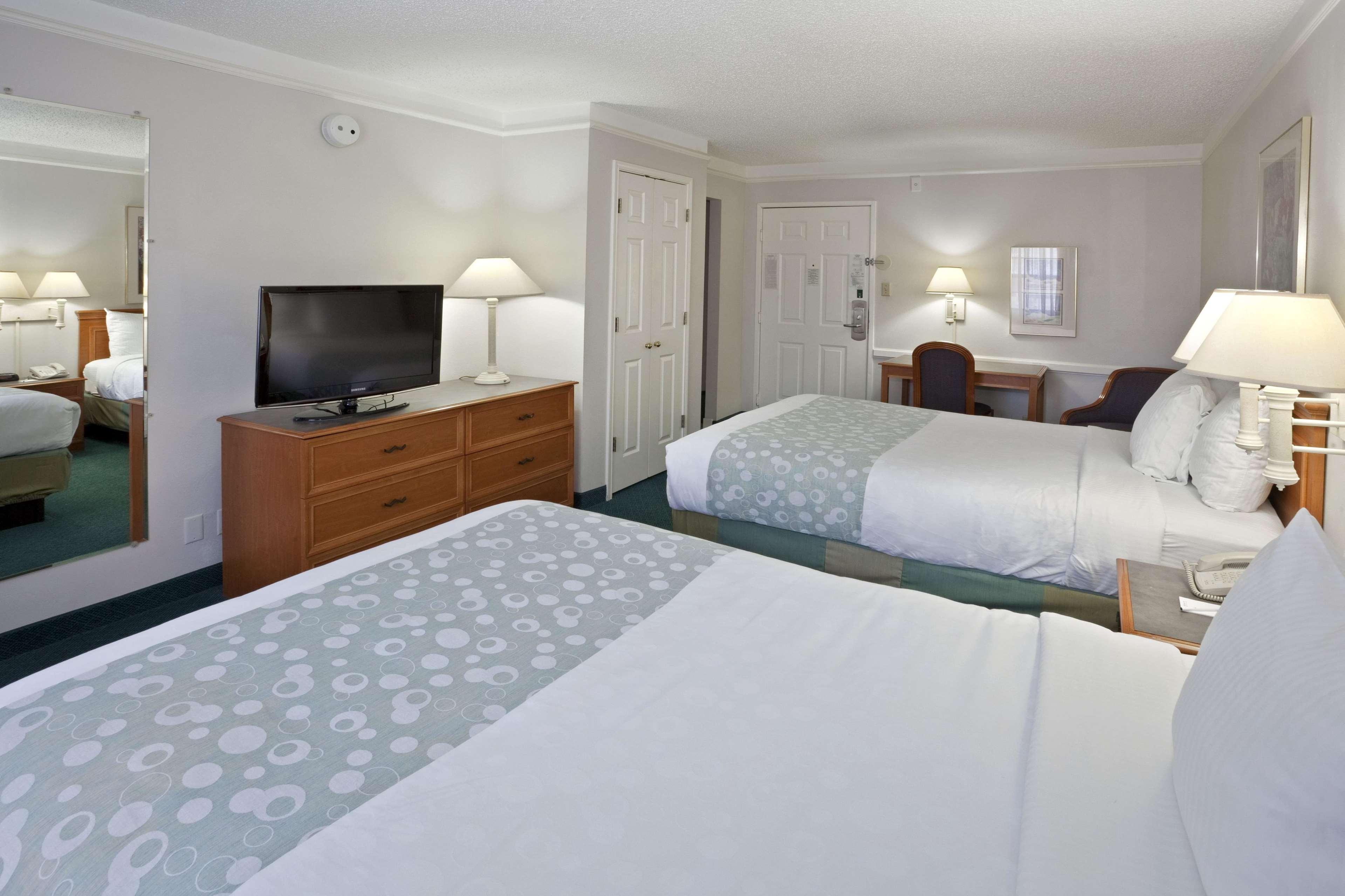 La Quinta Inn By Wyndham Omaha West Buitenkant foto