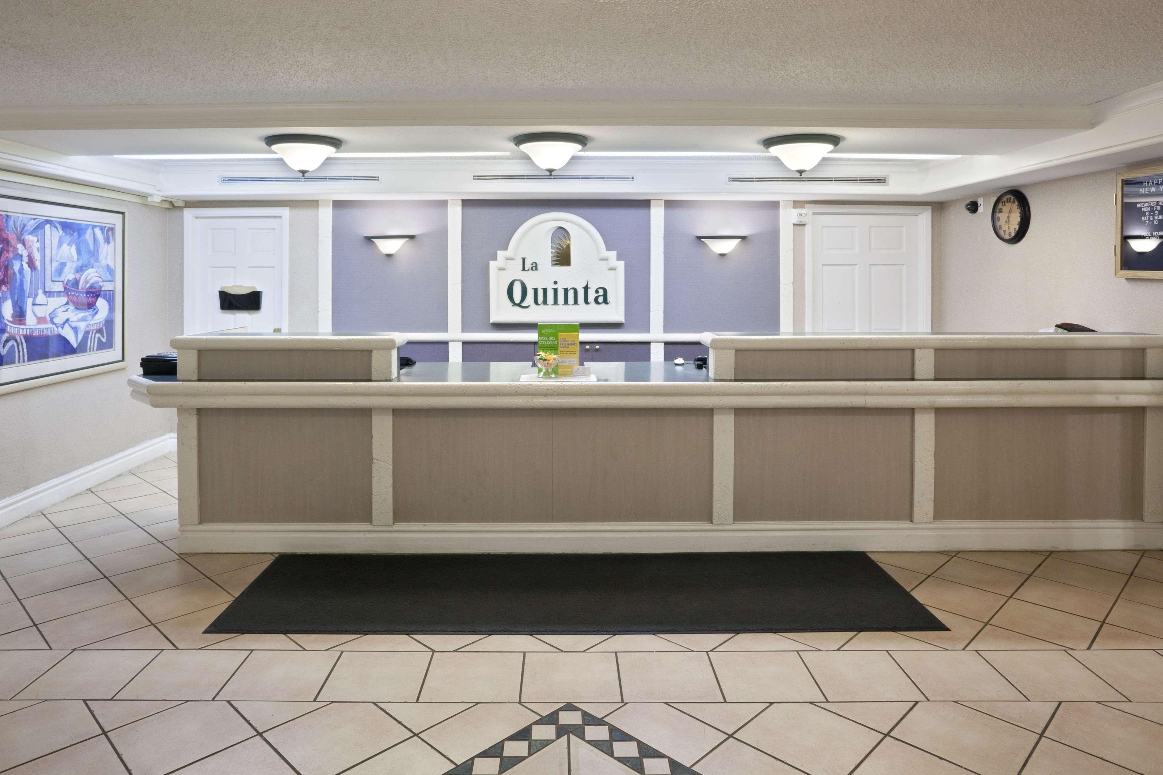 La Quinta Inn By Wyndham Omaha West Buitenkant foto