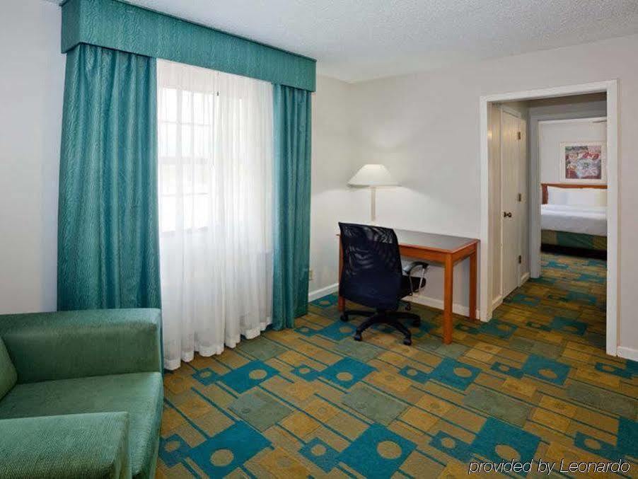 La Quinta Inn By Wyndham Omaha West Buitenkant foto